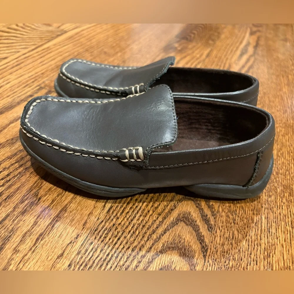 Kenneth Cole Reaction dark brown